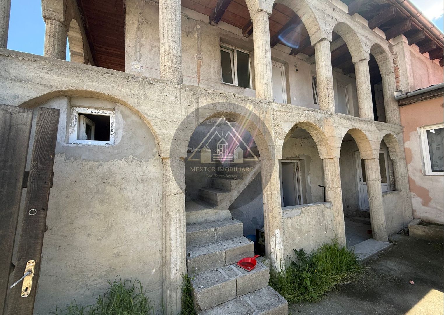 Casa de vanzare, Medias - Poză 2