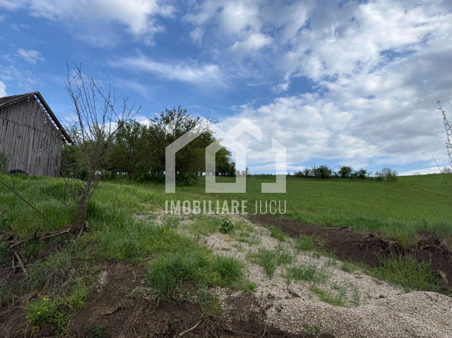 Teren intravilan construibil – 2.100 mp | Căianu - Poză 2