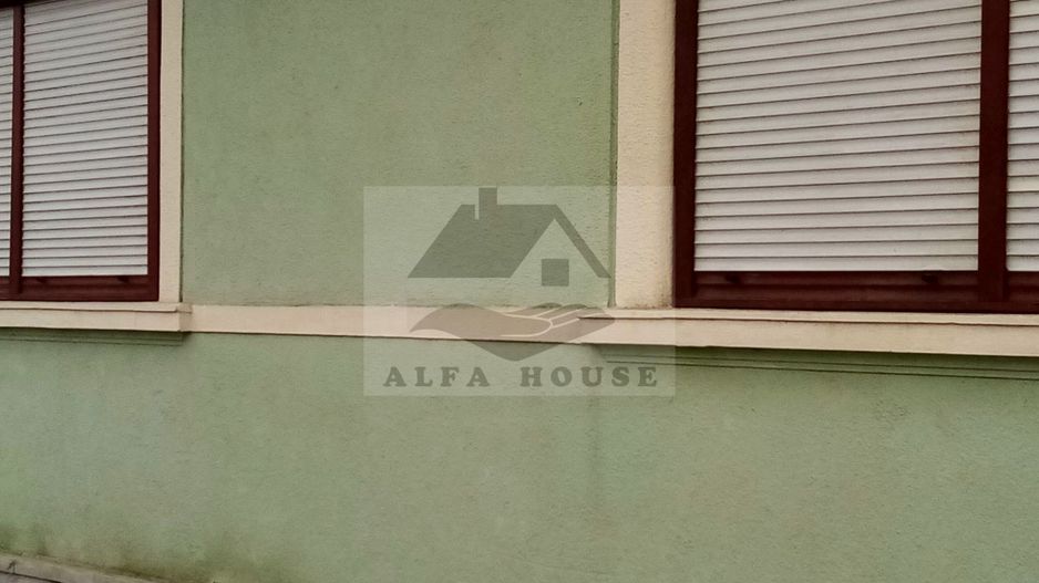 Casă 3 camere, priveliște Castelul Ugron – pretabil si pentru investie - Poză 3