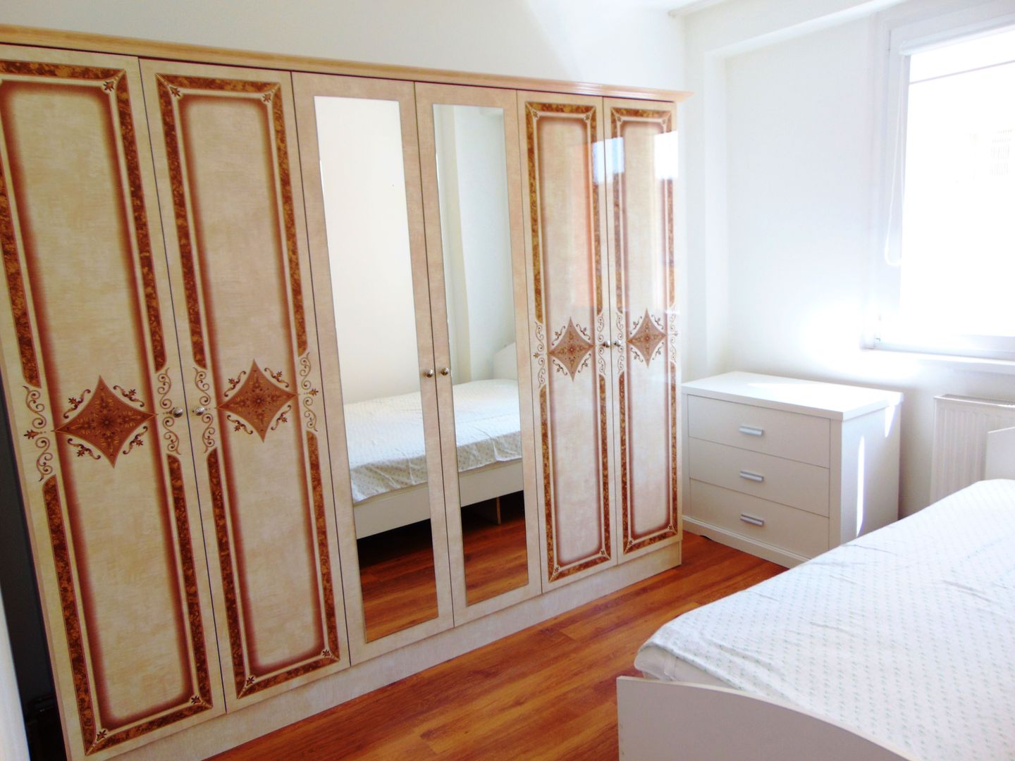 Apartament cu 3 camere,mobilat si utilat, Astra-Somes - Poză 2
