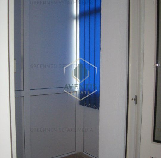 Garsoniera decomandata, bloc din 1982 reabilitat termic, Piata Muncii Baba Novac - Poză 4