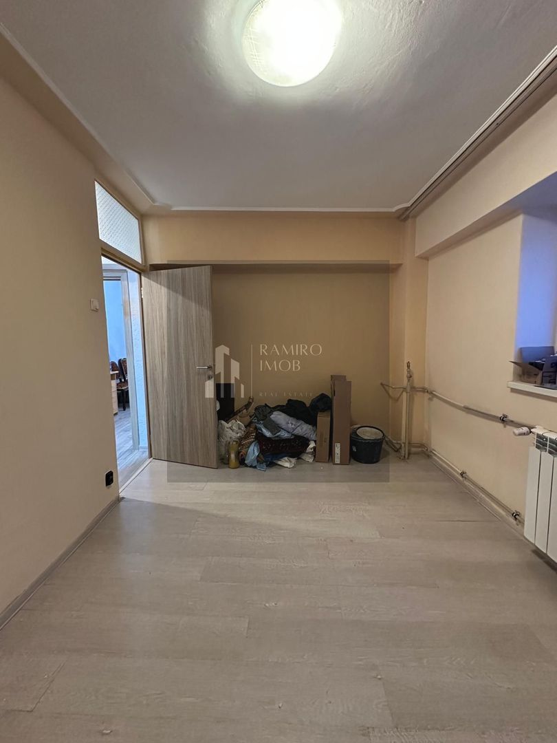 3 Camere 70mp - Partial Renovat - Metrou Aparatori la 1 Min - Poză 2