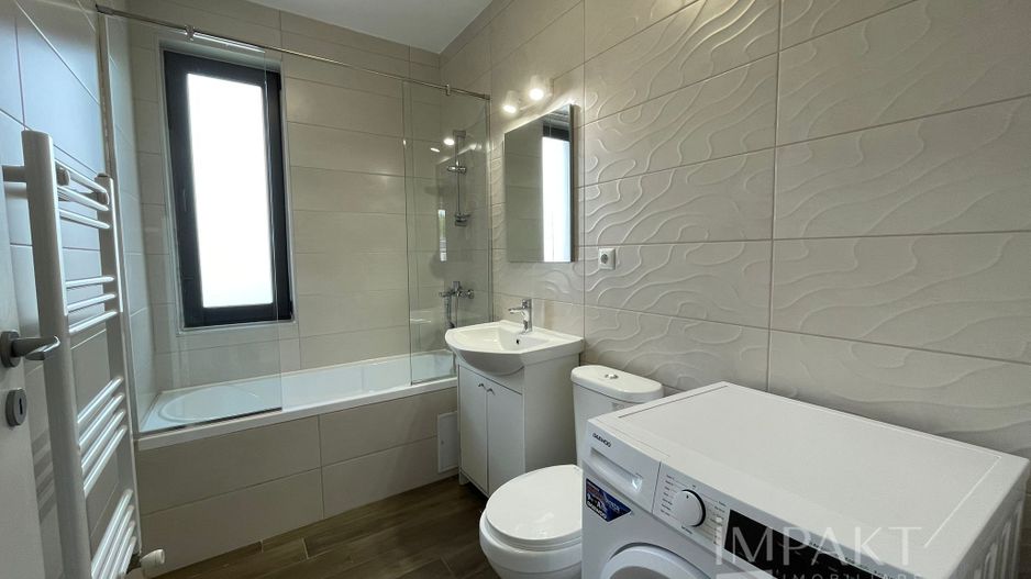 Casă / Vilă cu 4 camere de închiriat - Dezmir - Poză 16