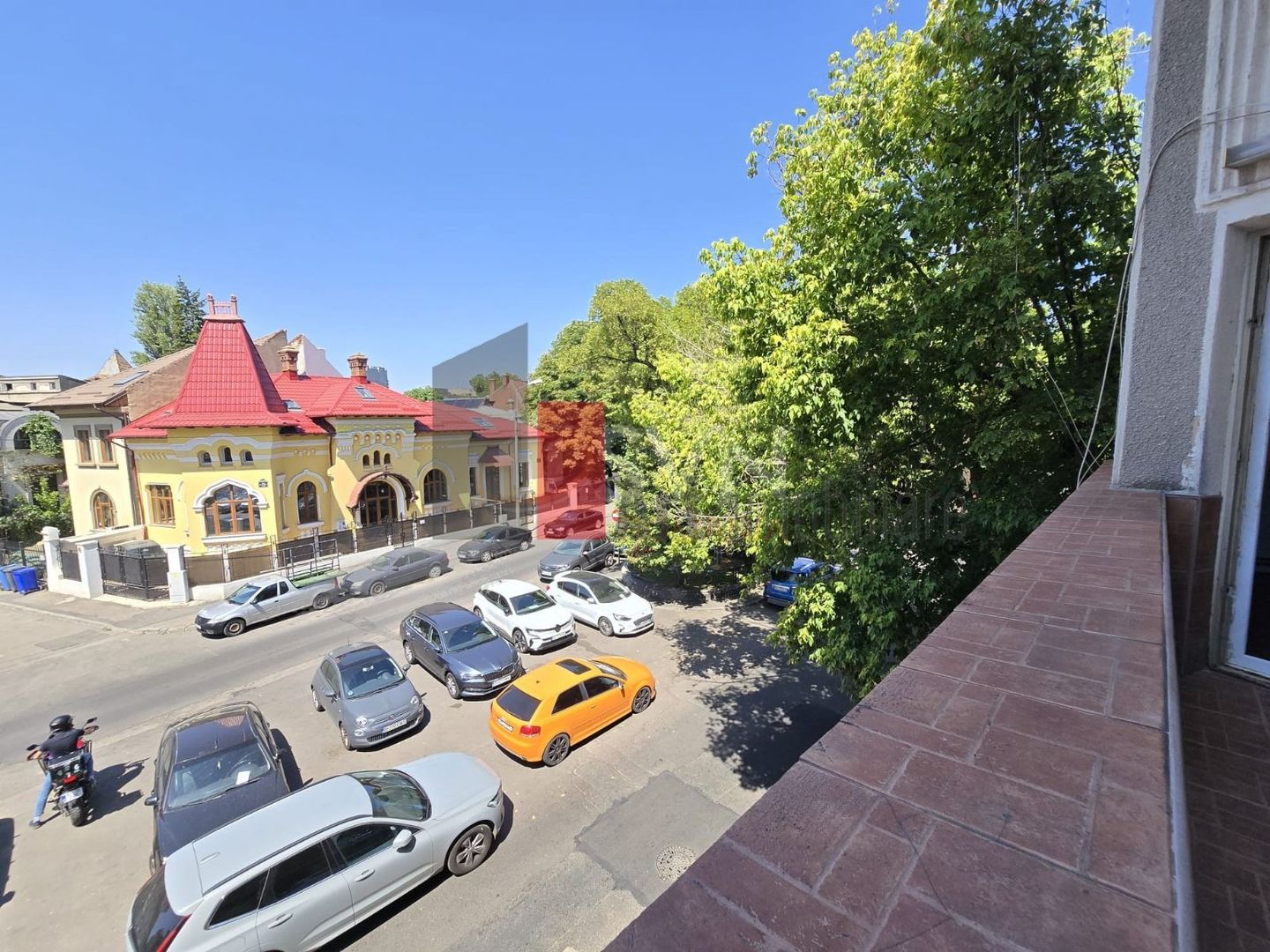 APARTAMENT 4 CAMERE  -PIATA IZVORUL RECE - Poză 1