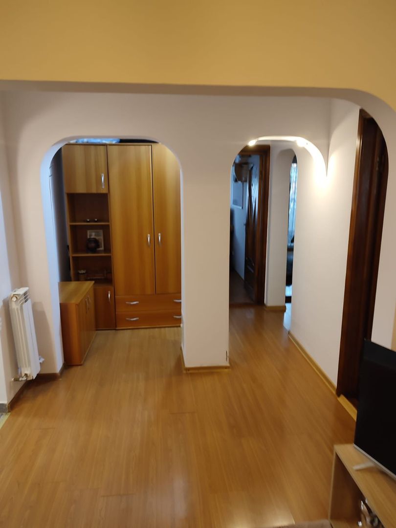 Apartament 4 camere, etaj 2, zona GARĂ; - Poză 3