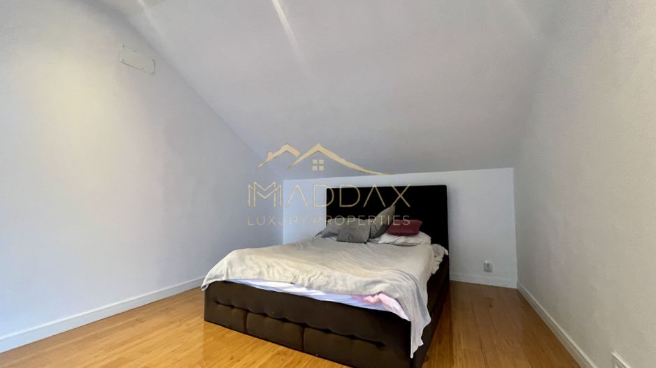 Casa **8 camere** // Domenii - Poză 14