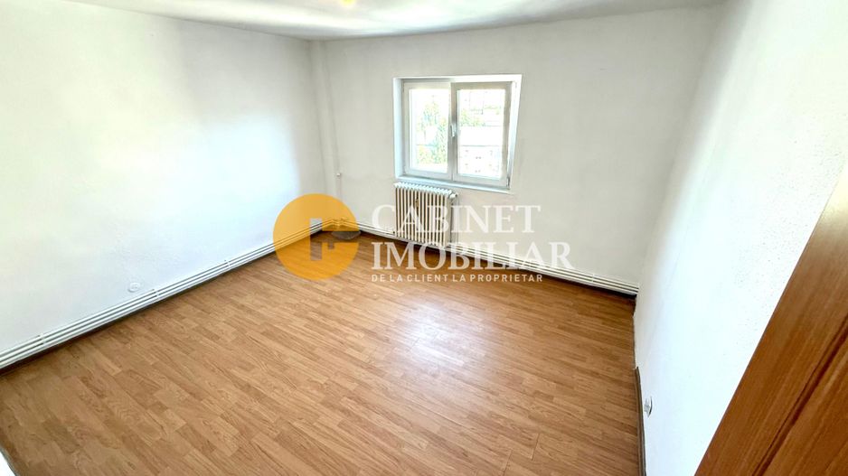 2 CAMERE DECOMANDAT, Liber - Alexandru Cel Bun - Poză 1