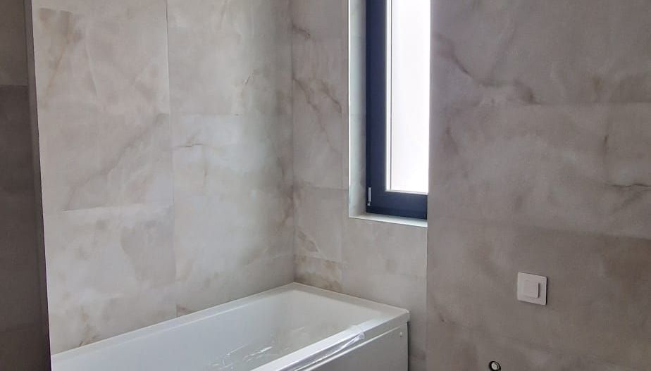 MUTARE IMEDIATA! Apartament 2 camere Dec 63 mp 117000E-Bucium - Poză 8