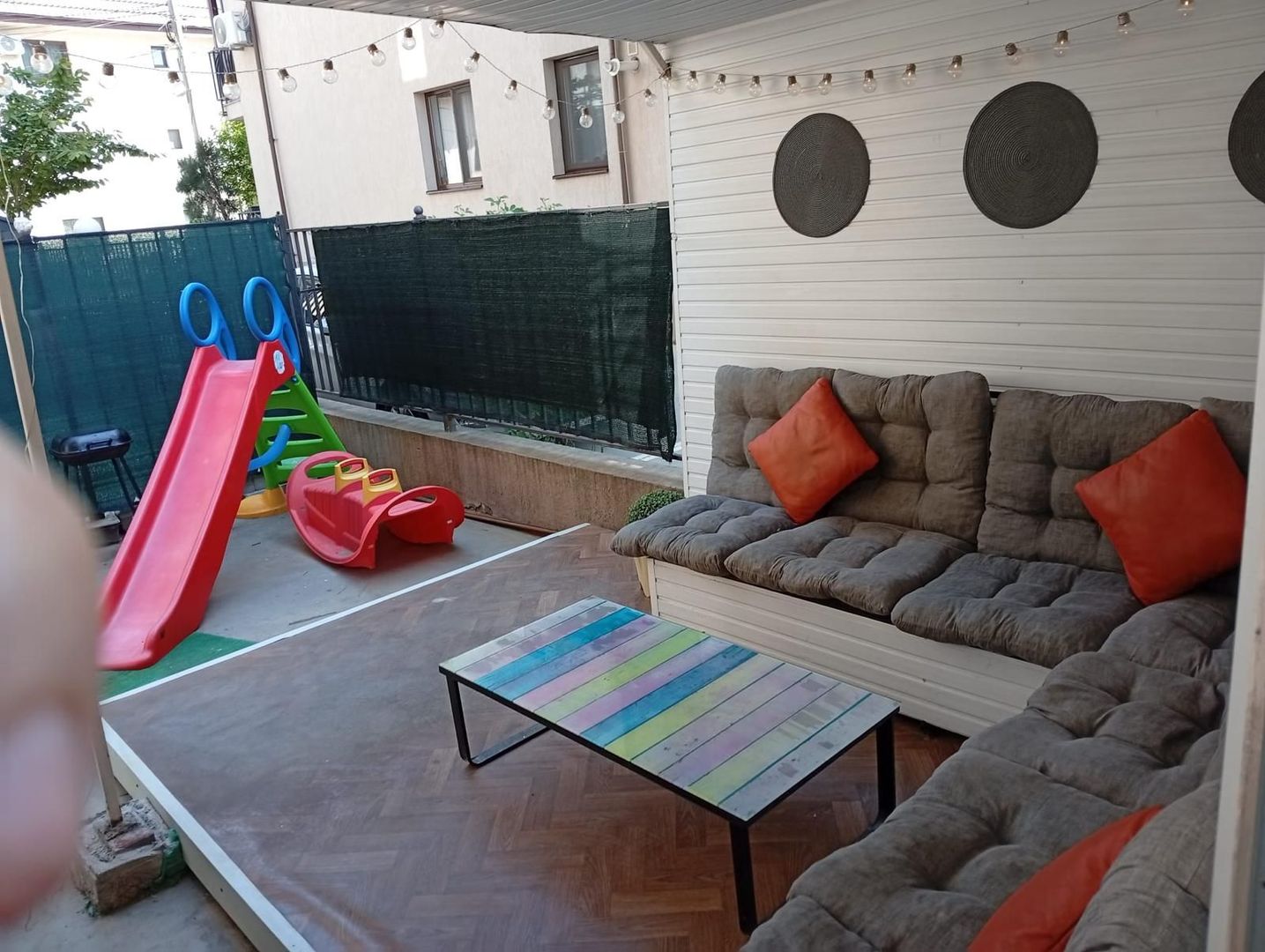 AP. 4 CAMERE - CURTE 45MP, PARCARE INCLUSA, MOBILAT MODERN,COMISION 0% - Poză 1