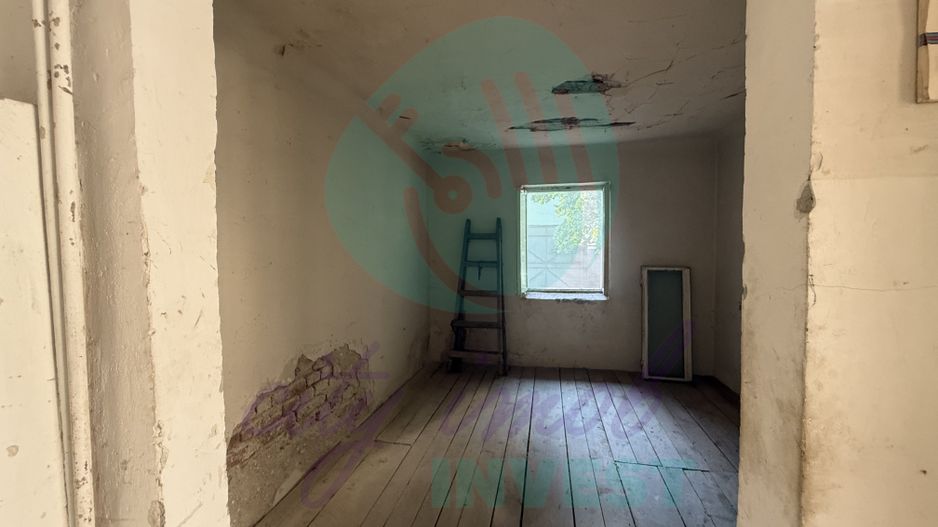 Casa singura in curte zona Mall Vitan - Poză 8
