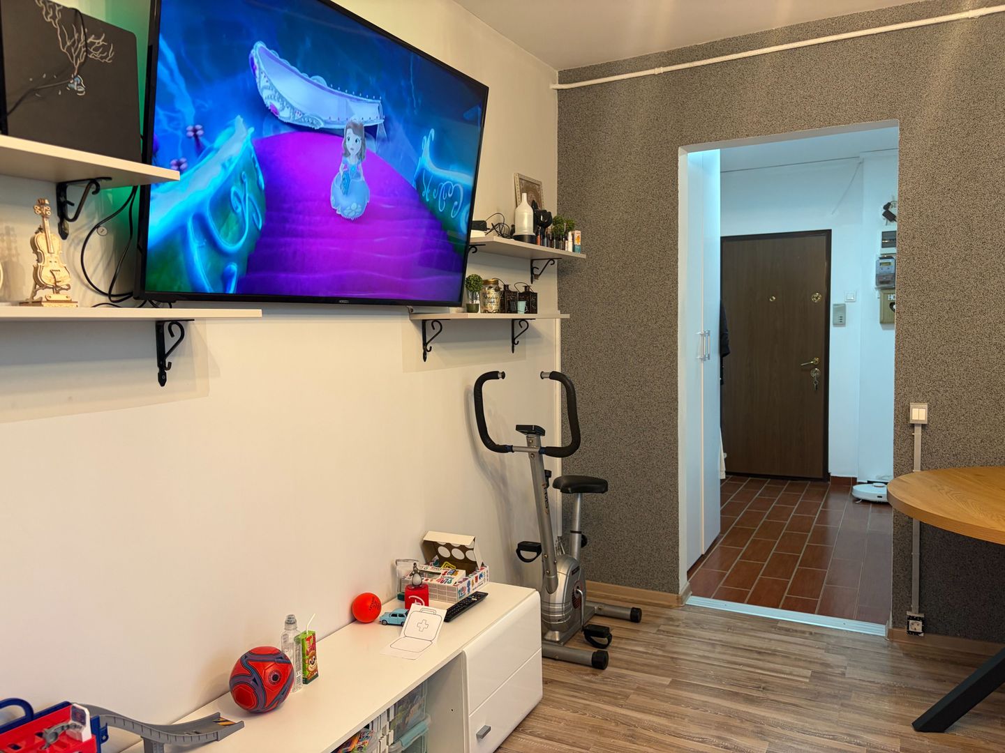 Apartament cu trei camere, Brancoveanu- Luica,  93.500€ - Poză 16