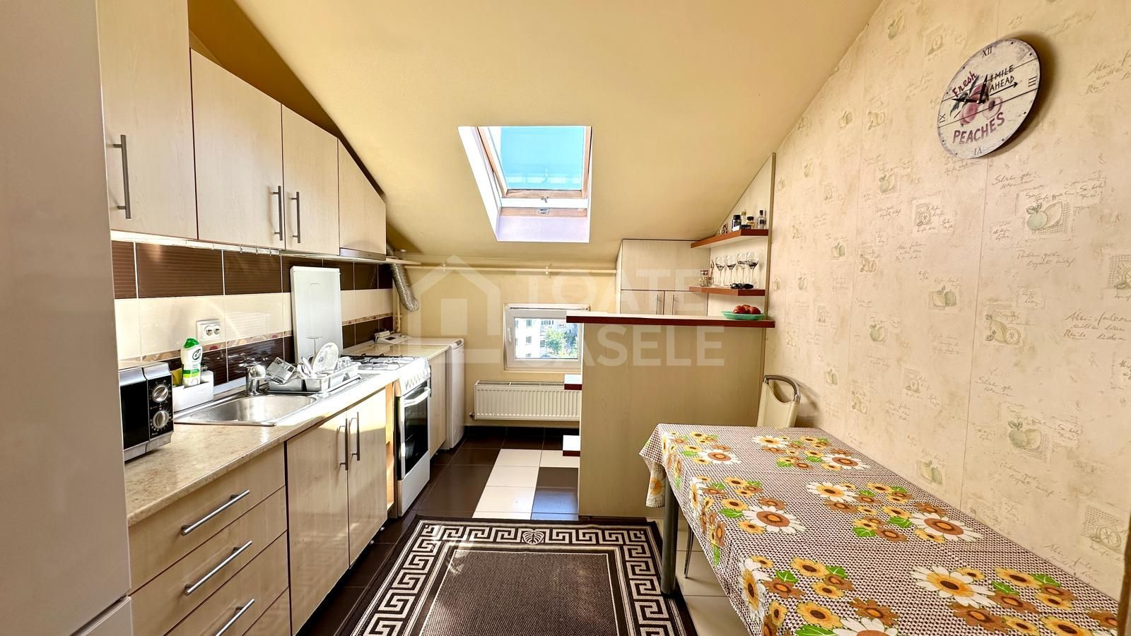 Apartament cu 2 camere, decomandat, zona Expo Transilvania - Poză 1