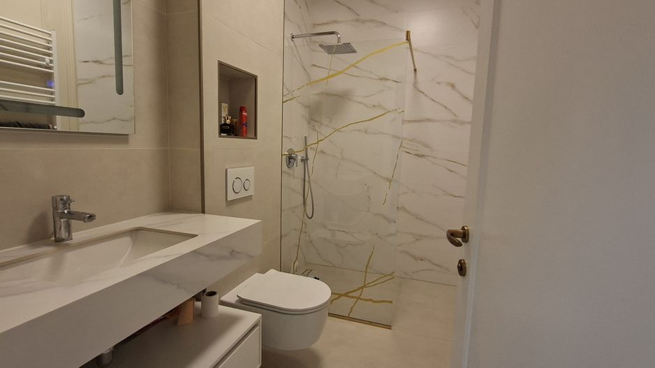 Vila spatioasa cu piscina - Dumbravita/Padurea Verde - Poză 15