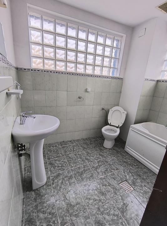 13 Septembrie- Casa Poporului- Uranus- adiacent - Poză 19