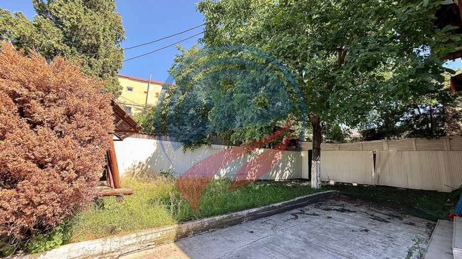 Casa de vanzare-vis-a-vis de Casa Studenților/Craiova - Poză 6