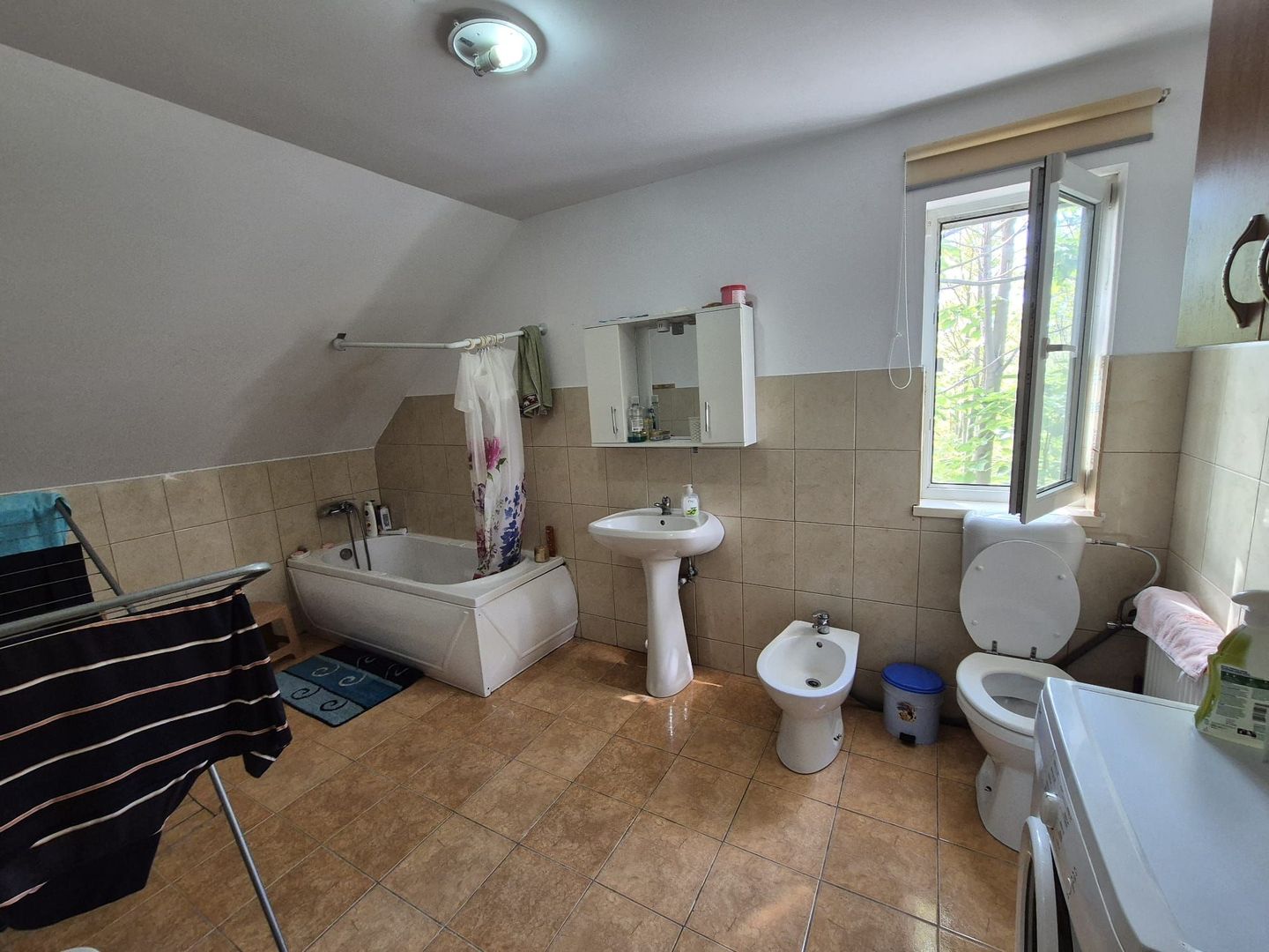 Casa P+1 din lemn - Mihailesti - Poză 16