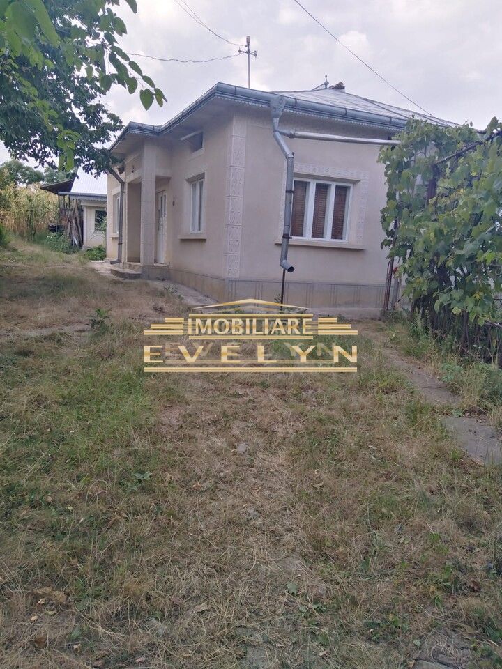 Casă de vânzare – 6 camere – Nicseni - Poză 1