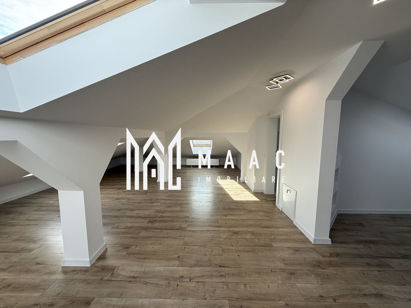 Apartament 3 camere | 150 MP | Balcon | La cheie | 2 Parcari - Poză 13