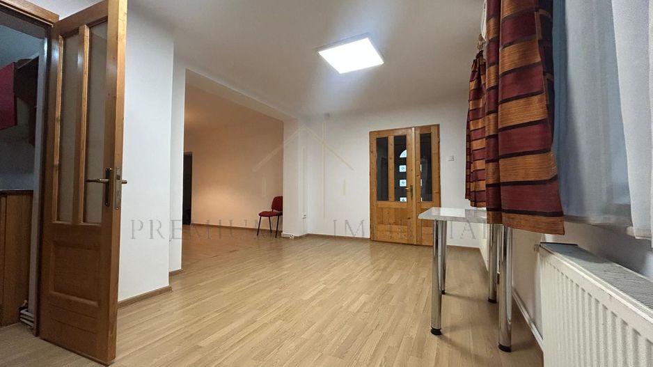 Apartament 3 camere, 100 mp, ultracentral – ideal birouri - Poză 3