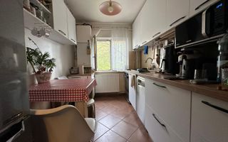 2 camere | etaj intermediar | centrala proprie | zona excelenta | - Poză 4