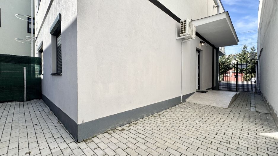 Confort și liniște: 3 camere cu curte – Lipovei - Poză 34