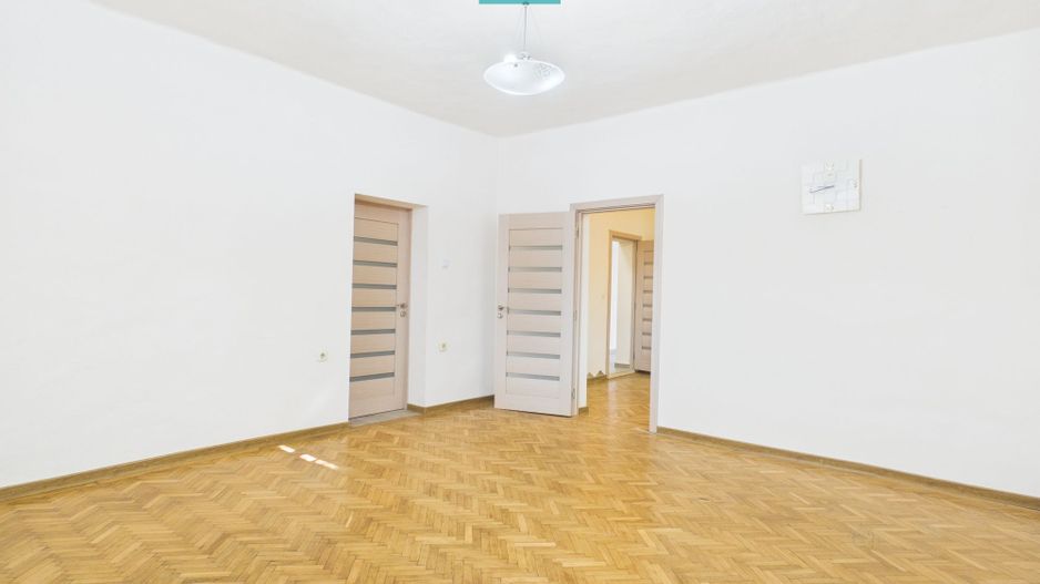 Spațiu Comercial în vilă - Complexul Studențesc - Poză 11