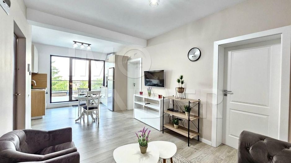 Inchiriere apartament 3 camere situat in vila privata, zona UMF - Poză 3