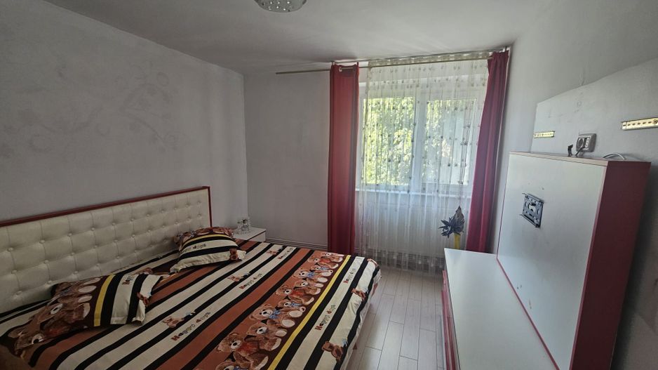 2 camere, etaj 1, stradal, vis-a-vis de Spitalul Militar - Poză 4
