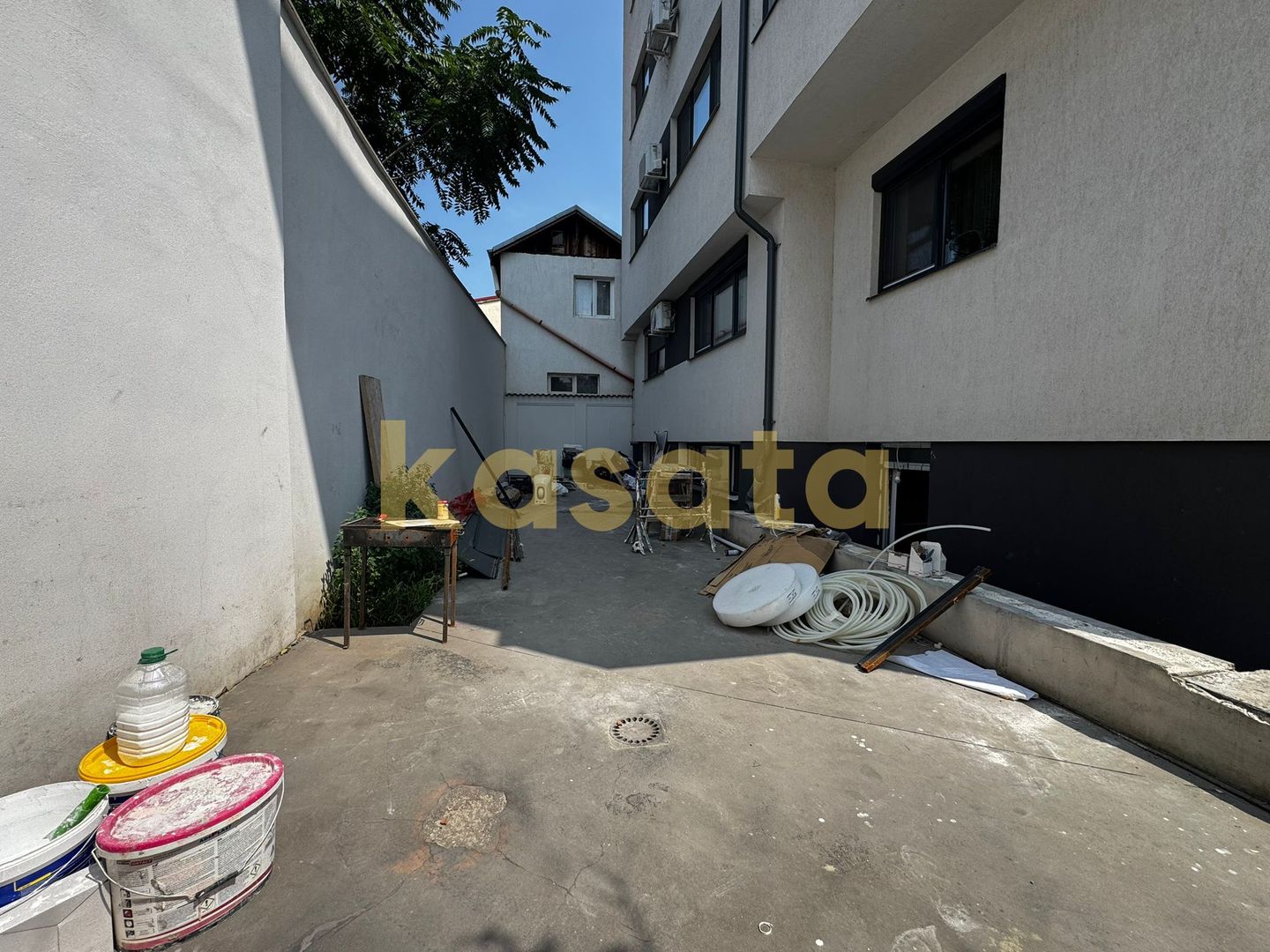 OPORTUNITATE | 2 CAMERE CU CURTE 80 MP | INTIMITATE ȘI CONFORT ÎN ORAȘ - Poză 6