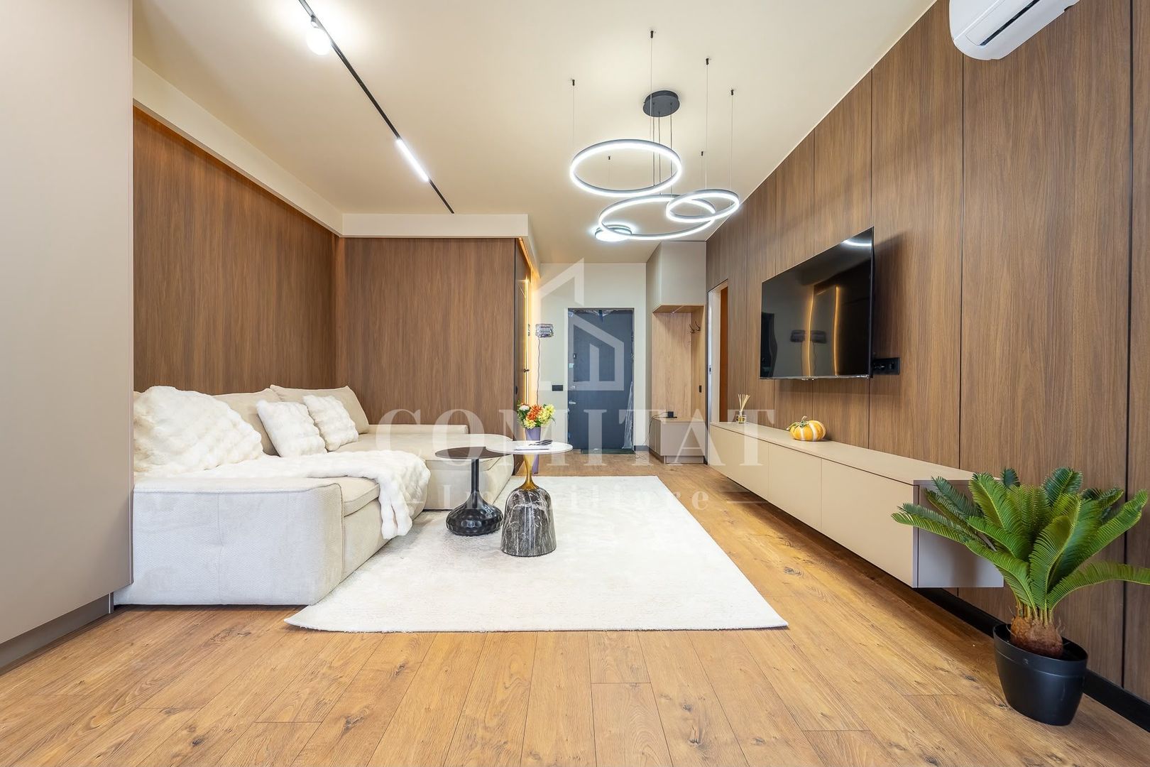 Apartament ultrafinisat | Etaj intermediar | Zona Str Tineretului - Poză 1