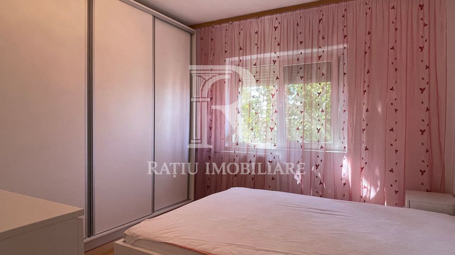 Apartament cu 3 camere | Decomandat | Parcare | Nufărul | Oradea - Poză 13