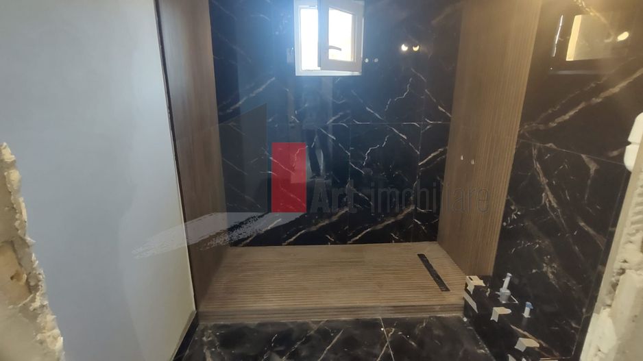 Vânzare apartament 3 camere Apărătorii Patriei - Spiru Haret - Poză 3