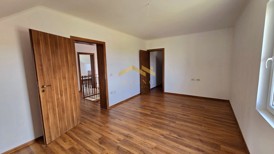 VILA P+M NOUA DE VANZARE IN LIPOVA BAI - Poză 17