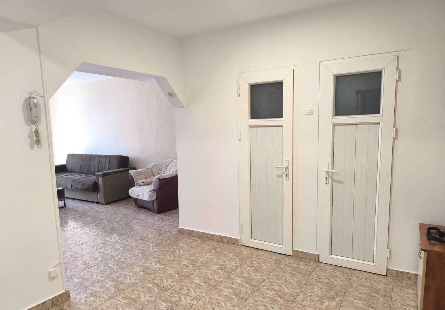 De Închiriat 2 Camere, Bd. Unirii,  3 Balcoane, Loc de Parcare - Poză 7