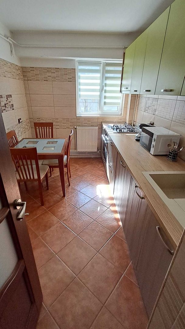 3 camere decomandat | 75 mp | 2 băi | 2 balcoane | Micro 17 - Poză 4
