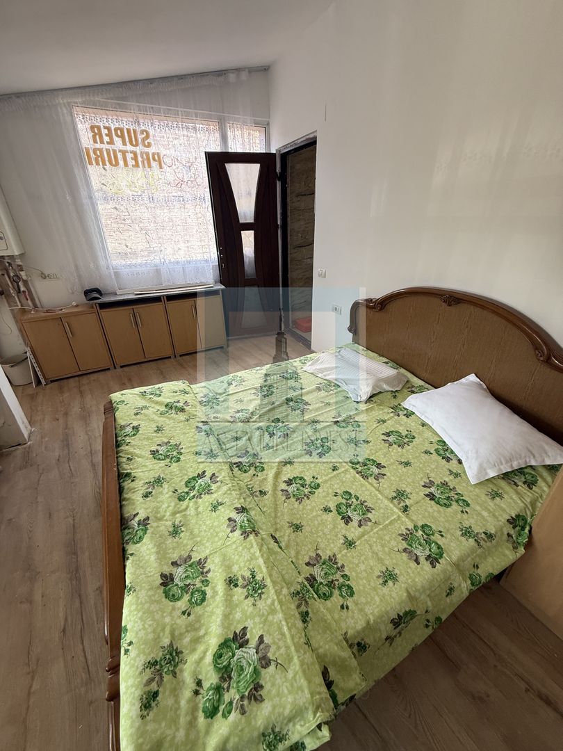 Corp casa de 5 garsoniere mobilate/utilate - zona Brașovul Vechi - Poză 10