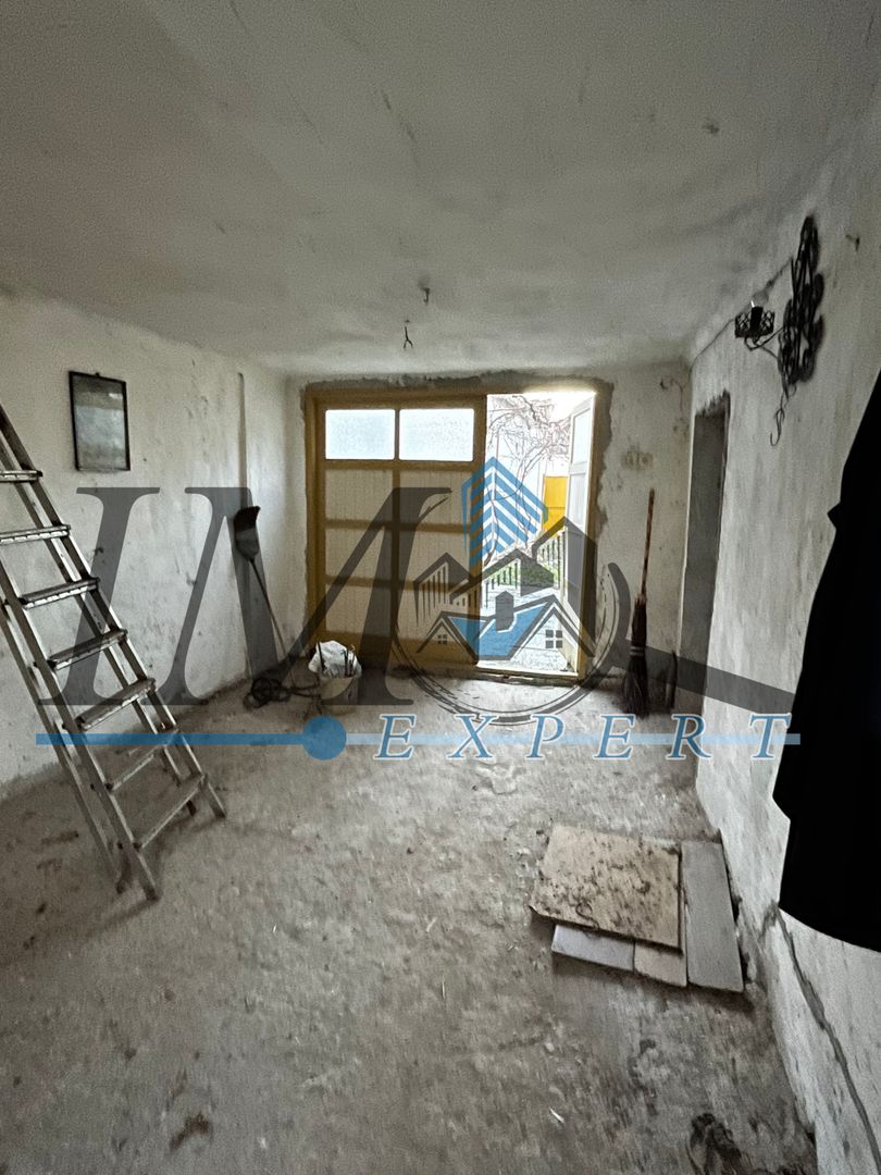 Casa ultracentrală de vânzare in Sebeș - Poză 7