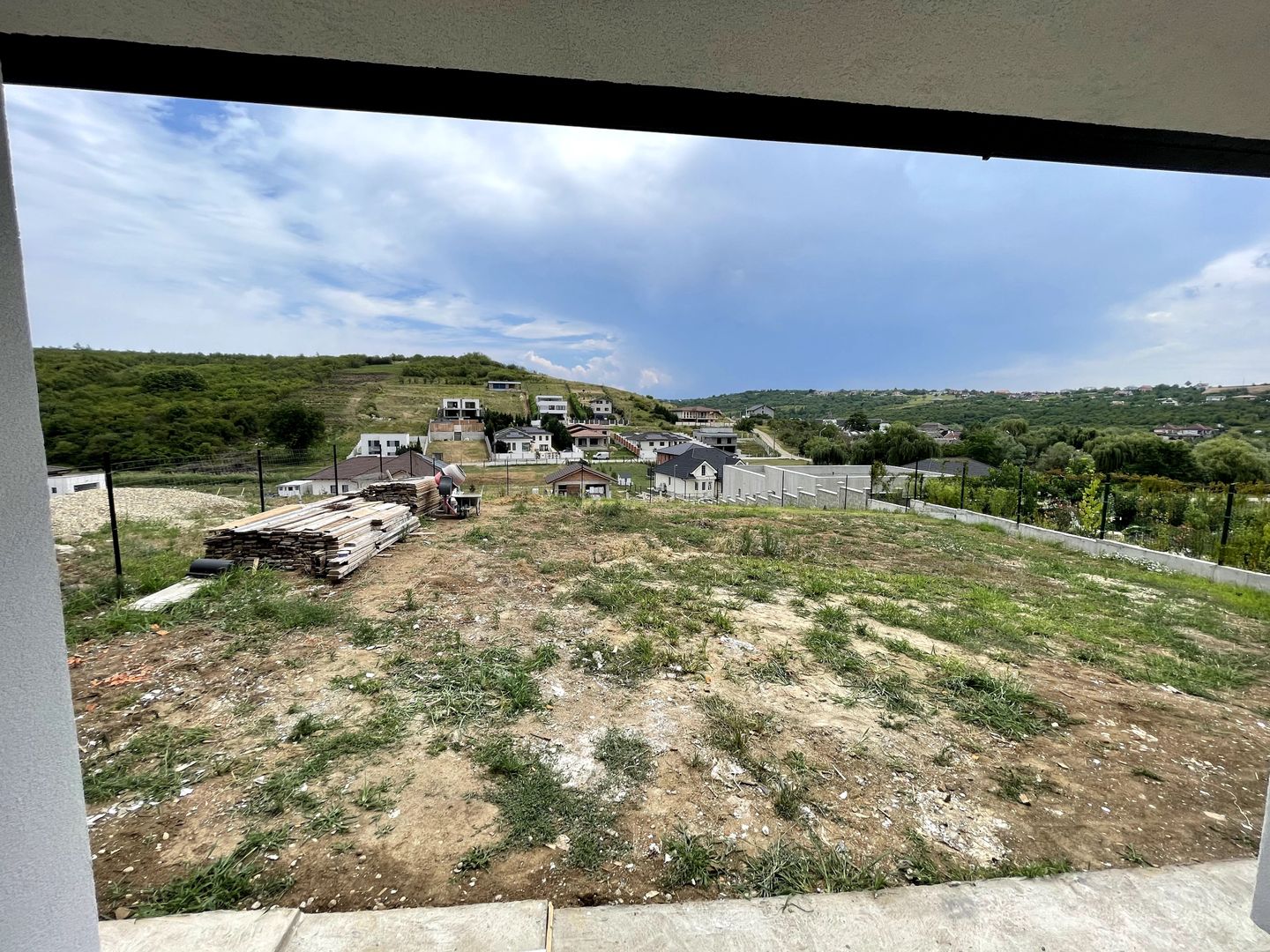 Casă modernă plan P – 750 mp teren – Săldăbagiu de Munte - Poză 16