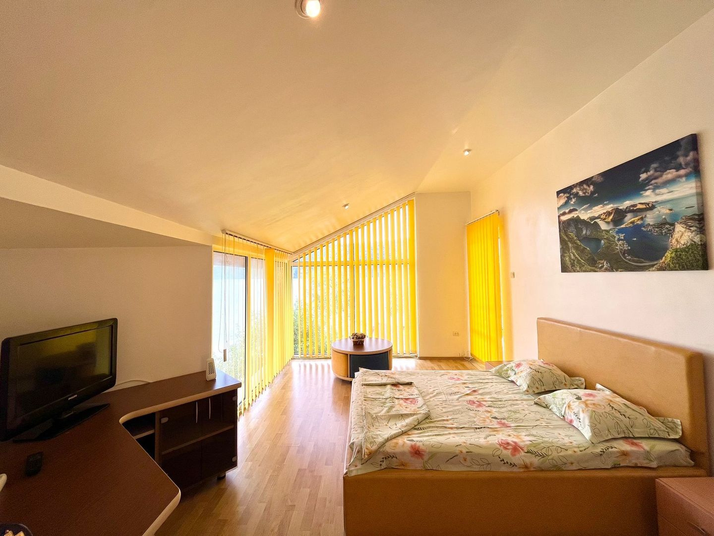 VILA DE LUX ESELNITA CLISURA DUNARII - Poză 9