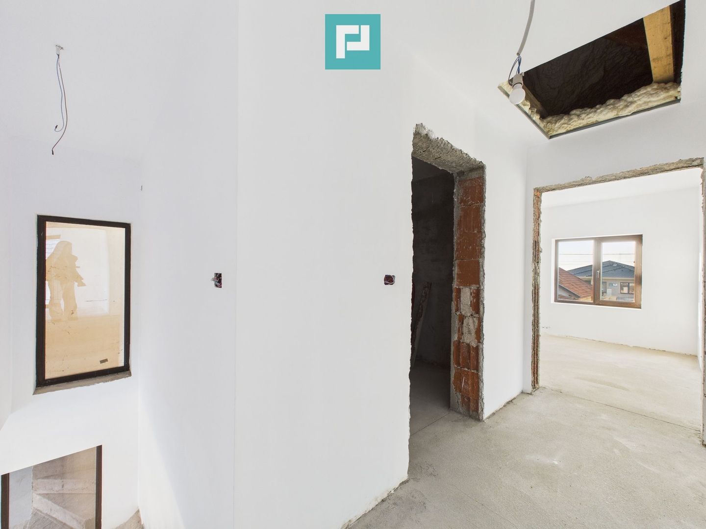 Casa cu 5 camere in Livada - Poză 27