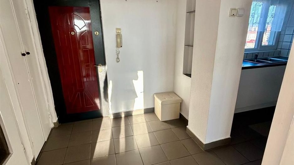 APARTAMENT 2 CAMERE SPLAIUL CRISANEI - Poză 5