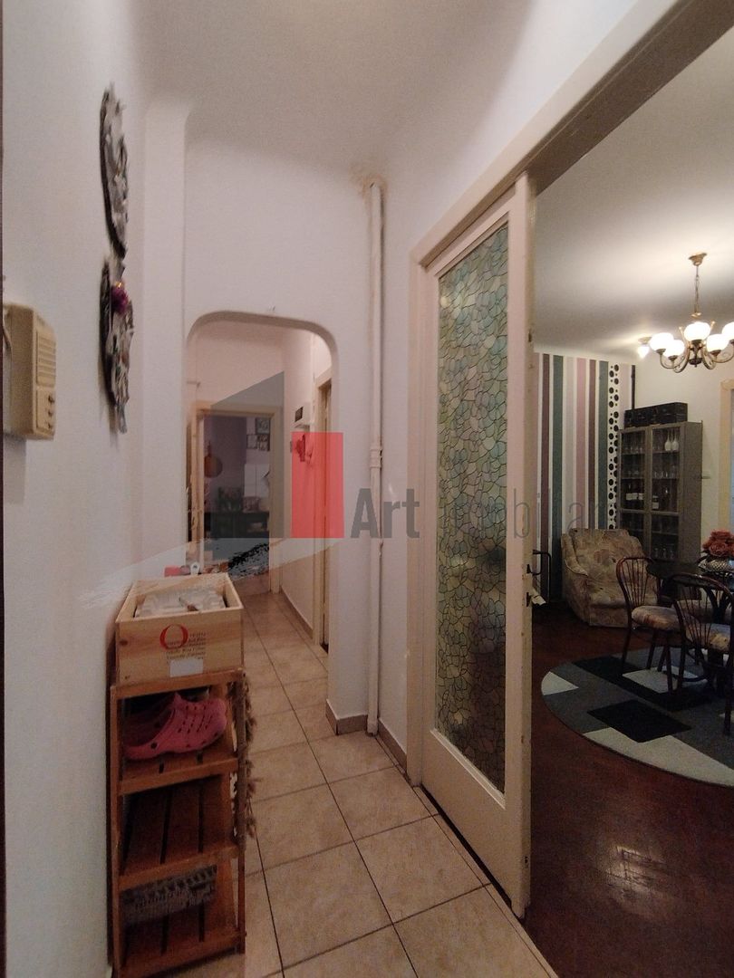 Apartament cu 3 camere de vanzare-Piata Victoriei - Poză 7