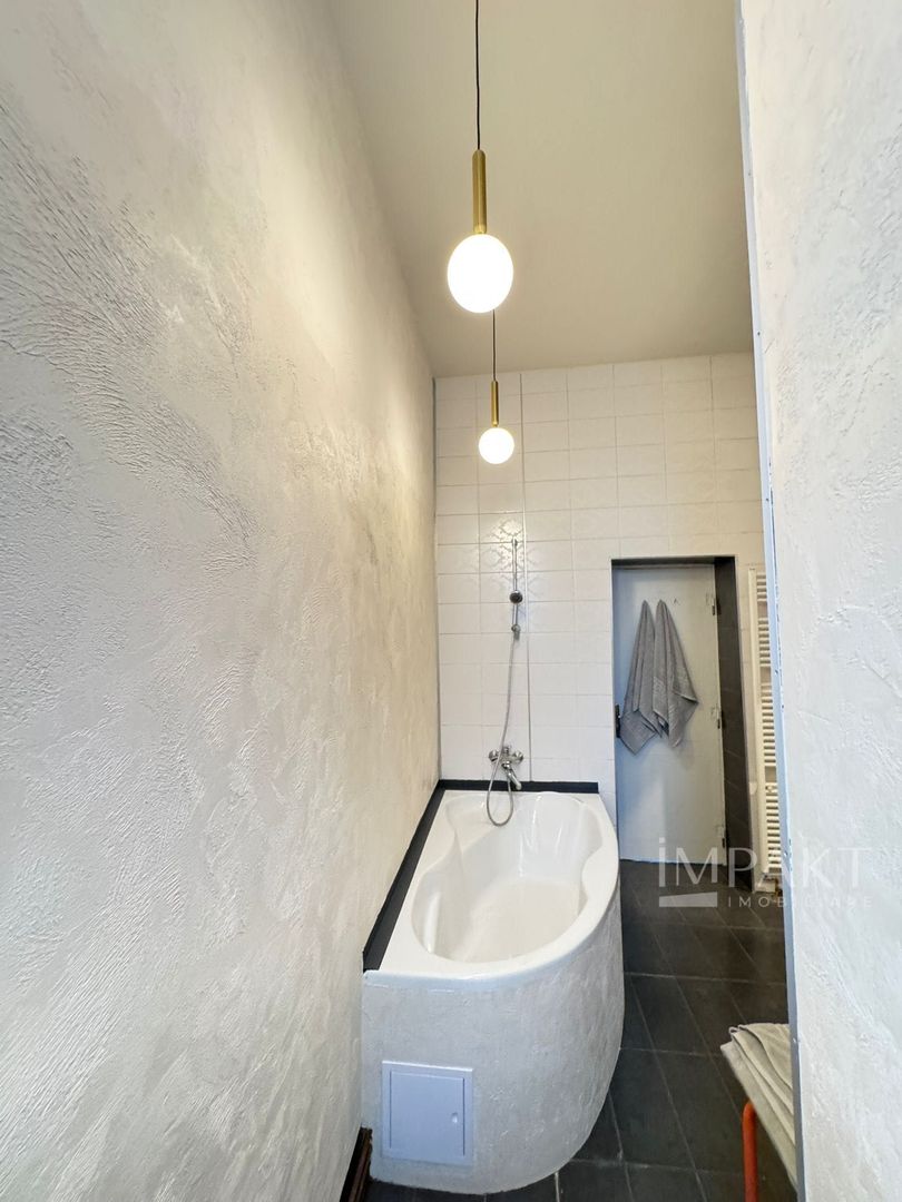 Închiriez apartament Ultracentral, zona UMF! - Poză 5