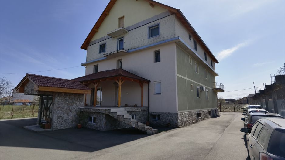 Imobil pretabil activitati diverse: clinica medicala/camin batrani/pensiune - Poză 47