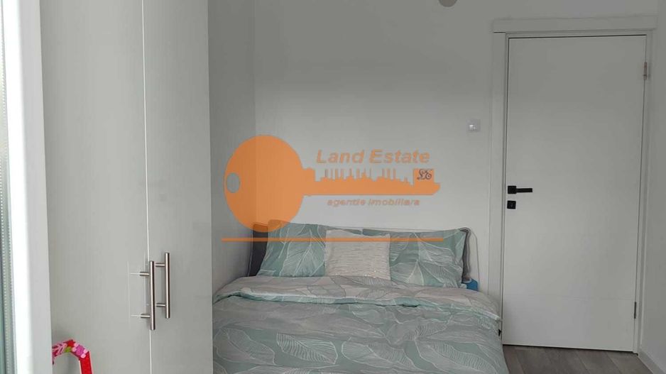 Apartament cu 4 camere in zona Crangasi(Bloc Reabilitat) - Poză 4