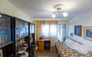 Apartament 3 camere de vânzare, Ultracentral, Bacău - Poză 16