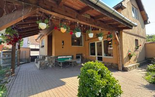Casă în exclusivitate la Ocna Sibiului - Poză 1