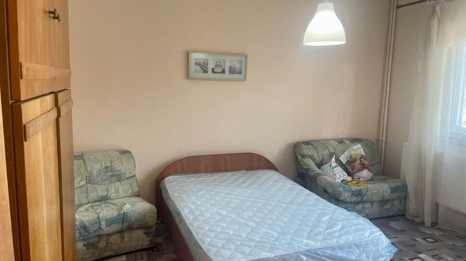 AZURA Imobiliare Pitesti - De Inchiriat Garsoniera Ultracentral - Poză 2