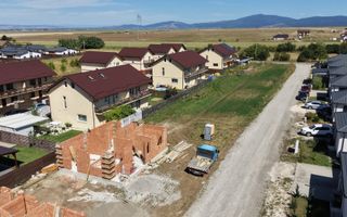 Casă pe parter de vânzare în cartierul Izvor - Poză 3