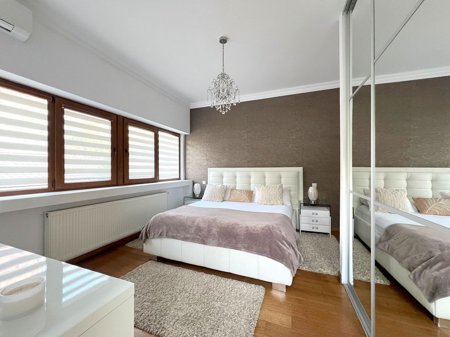 140mp etaj 1 Victoriei-Alexandru Ioan Cuza - Ultracentral - Poză 5